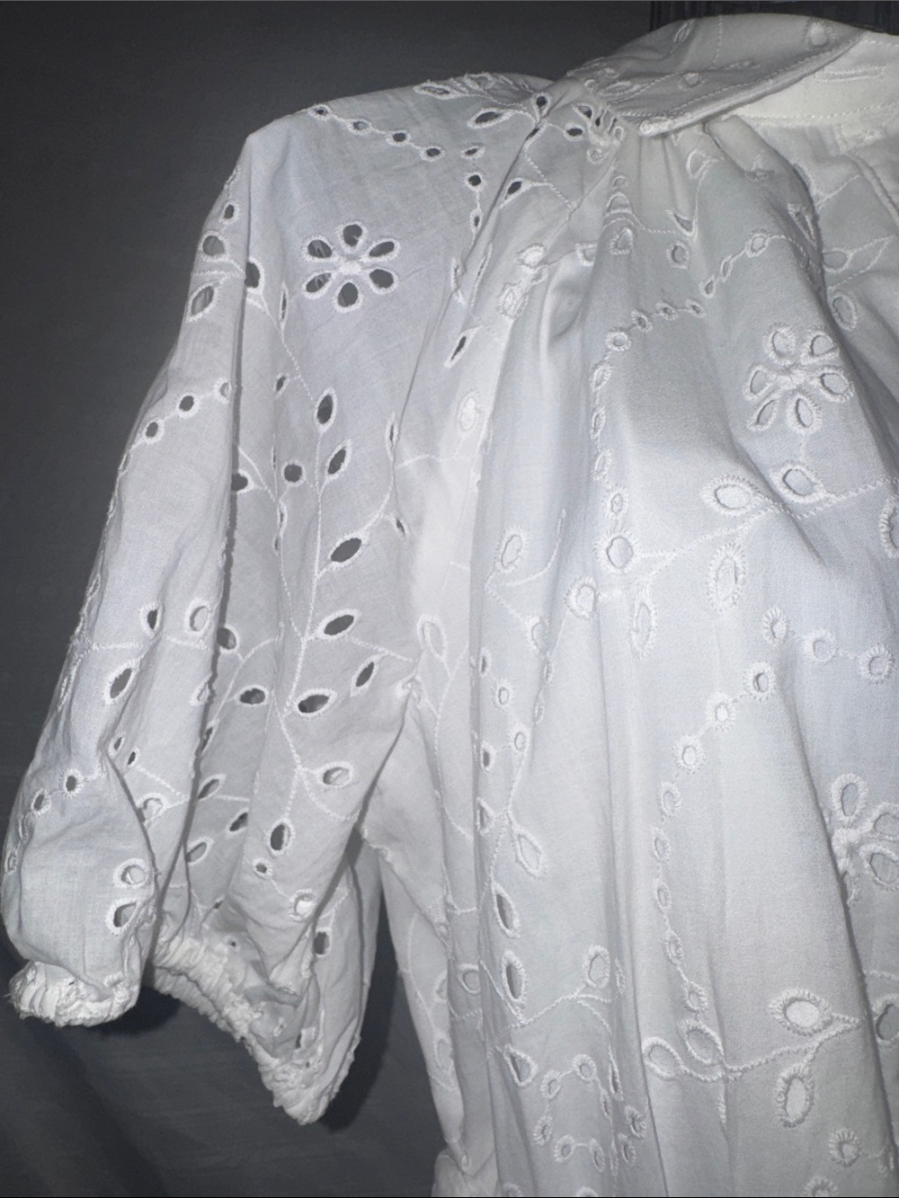 White Eyelet Fully Lined Dummer Dress with Tie at Waist and Pockets - Picture 3 of 8